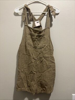 SO Olive Tie-Shoulder Short Romper